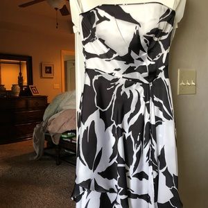 Coctail/wedding or school dance strapless dress
